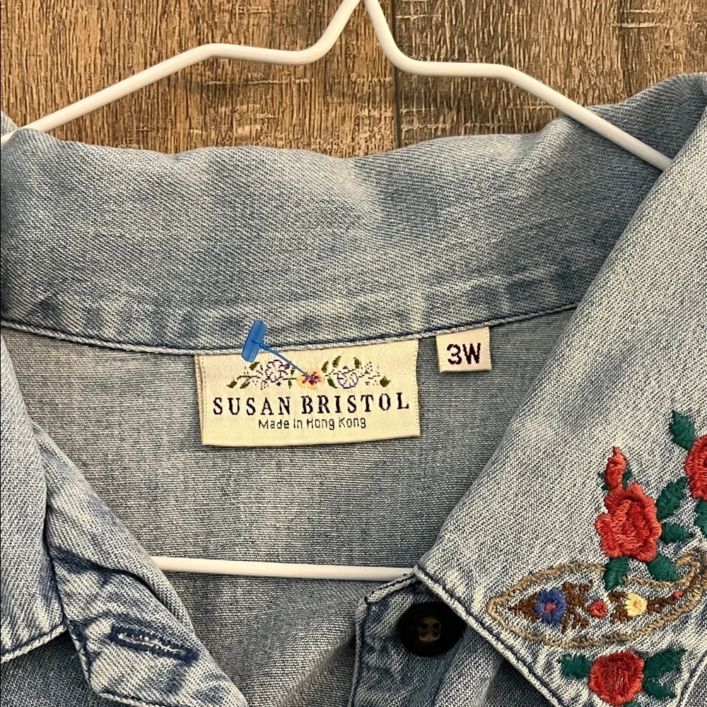 Susan Bristol Light Blue Denim Shirt Embroidered Collar Button Front Size 3W - Picture 6 of 7